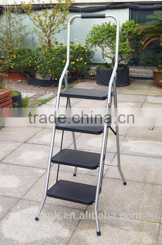 High quality household folding 4 step ladder with safety rail