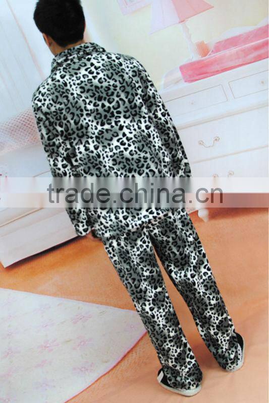 men's 100% polyester leopard printed coral fleece pajama set