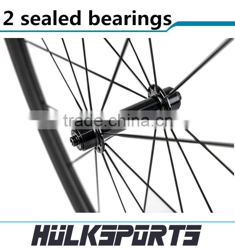 38mm clincher light wheelset Black Powerway R13 Hub 700c Road Bicycle Carbon Wheel 38mm Clincher 23mm Width Racing Cycle Wheels