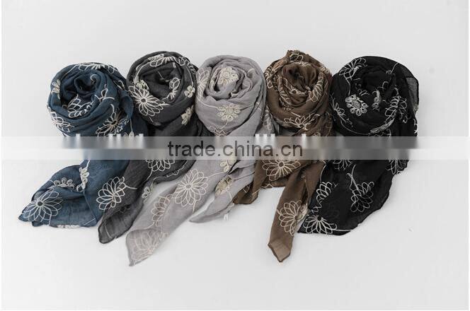 Wholesale Women Fashion Embroidery Spring Summer Cotton Scarves Shawls