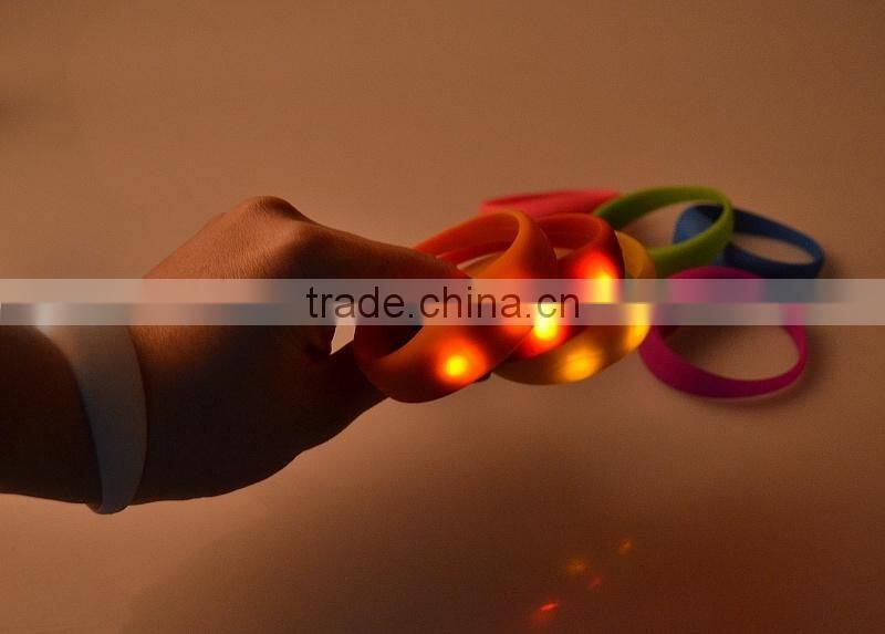 2016 Environmental beacelet led bracelet for promotion gifts silicone bracelet
