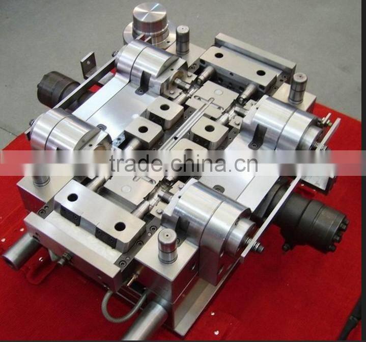 Plastic clothes hanger injection mold in China