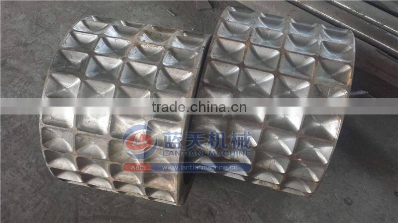 raw material briquette ball press machine for coal charcoal