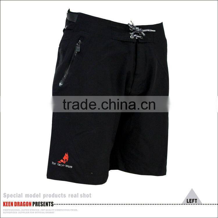 PROFESSIONAL BLACK SPORTS WEAR FOR MMA TRAINING SHORTS MEN