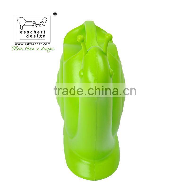 designed snail shape plastic watering can