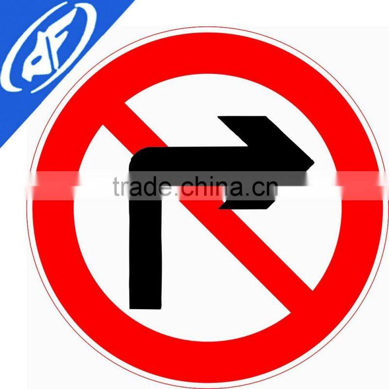 Reflective adhesive forbit turn right d Road sign