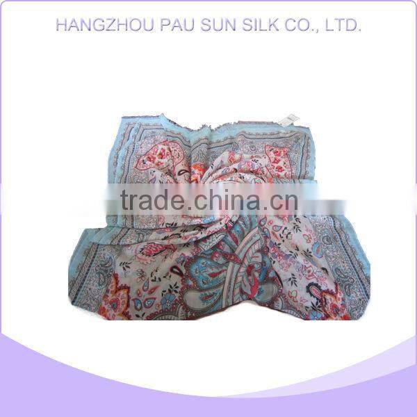 Newest style fashion printed elegant fashion silk scarf