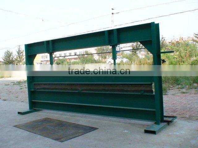 Hydraulic bending machine