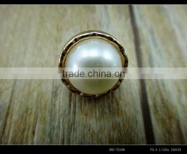 custom made fashion rhinestone button for garment