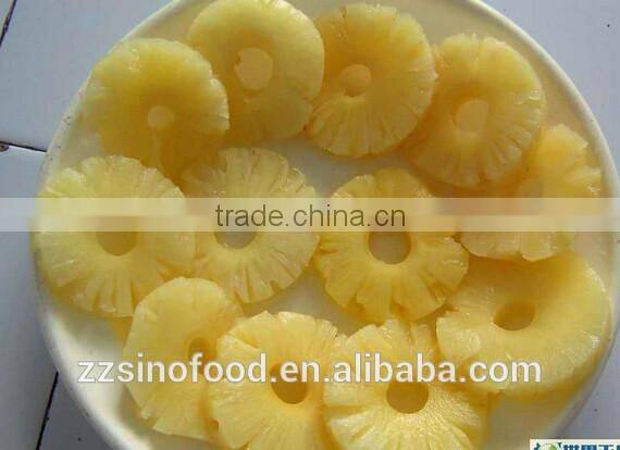 Canned Pineapple Slice in Metal Tins