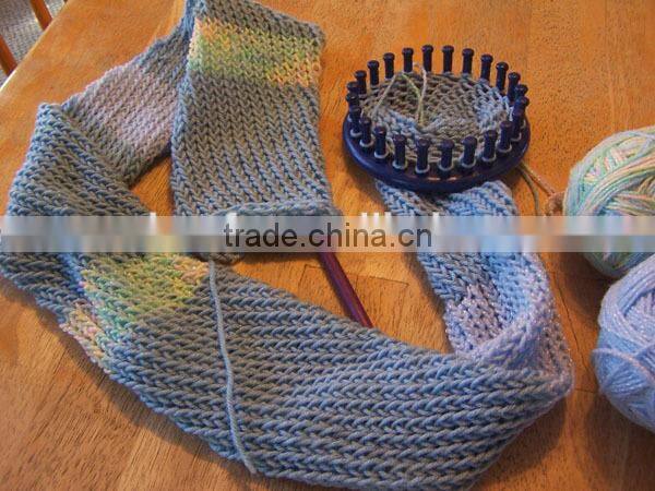 Plastic hand circular knitting machine/knitting loom