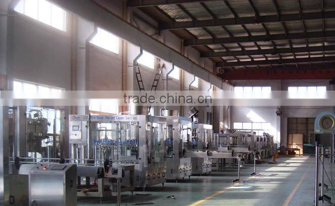 Full-automatic carbonated drink filling and sealing machine