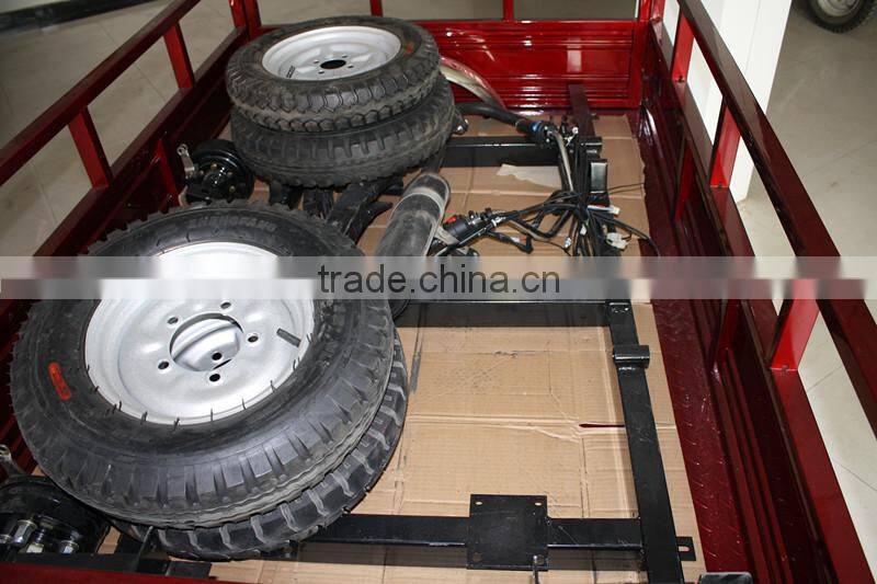 Cargo three-wheeled motorcycle