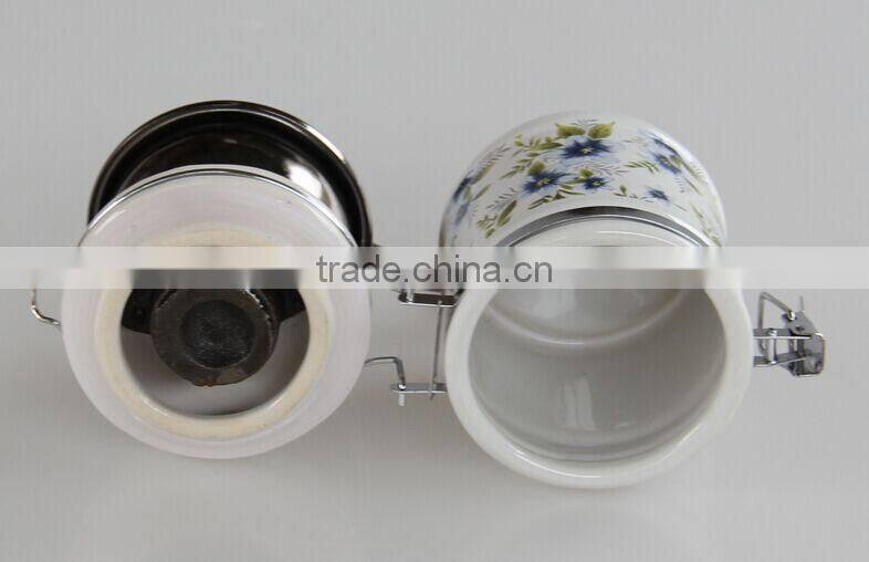 Classic manual coffee grinder with ceramic grinding core or cast iron grinding core