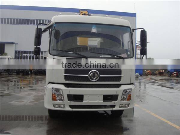 Dongfeng new 5 tons kunckle crane mounted towing wrecker
