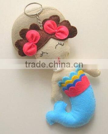 new hot sales wholesale fashion stuffed key ring polyester toy craft felt mermaid keychain with pearl decor made in China