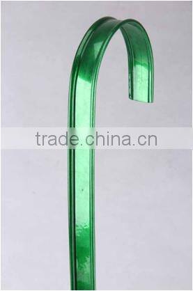 garden pot with long handle can hanging on the wall