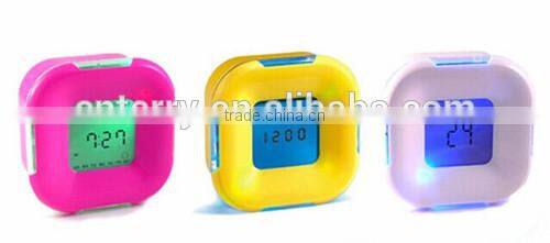 colour changing light turn 'N' change clock