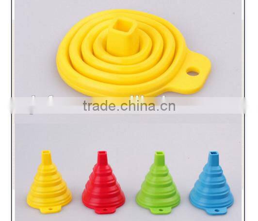 Folding telescopic oil can use a funnel, creative liquid separator, silicone funnel