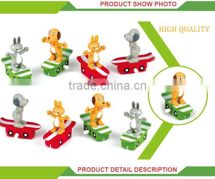 Cheap plastic wind up animal set small collectible toys