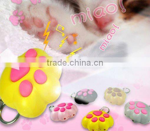 Bears paw shaped LED light keychain pendant with sound for promotion gift