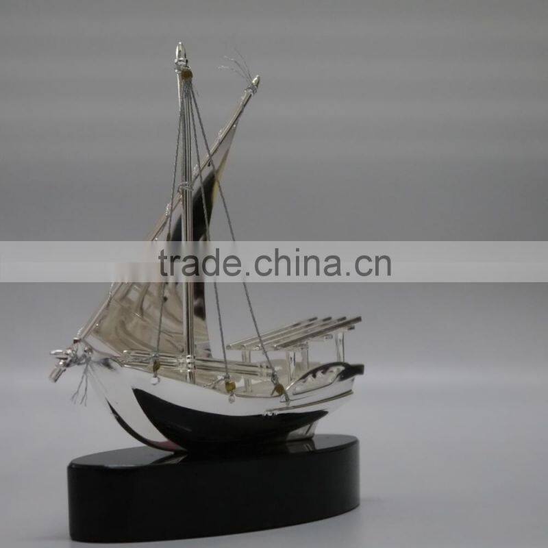 Noble Customized Made Golden Crystal Arab Dhow For wedding favors And Islamic Souvenirs Gifts