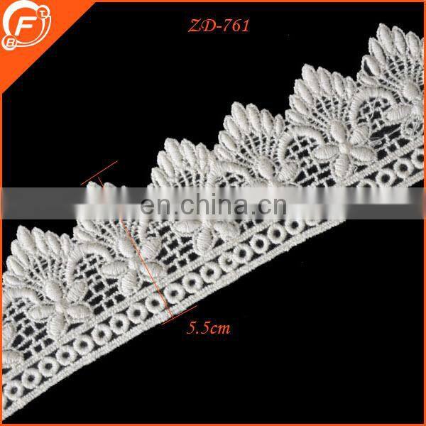 2014 newest yellow gold embroidered lace trim flower pattern for suit