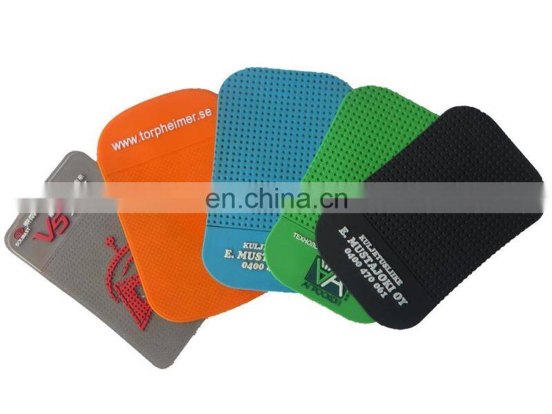 Promotional gift cheap anti slip rubber mobile phone pad for car