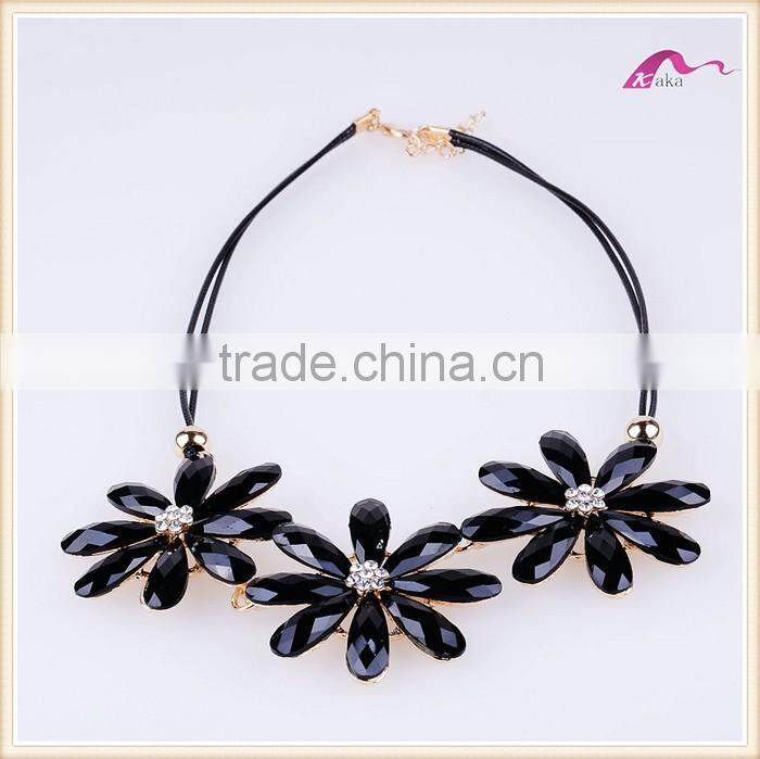 Classic Rope Chain Crystal Flower Choker Chunky Statement Necklace