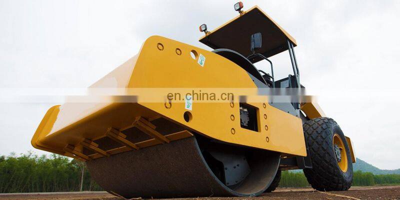 Small single drum road roller 11 ton operating weight CLG6611E with Cu-mmins engine