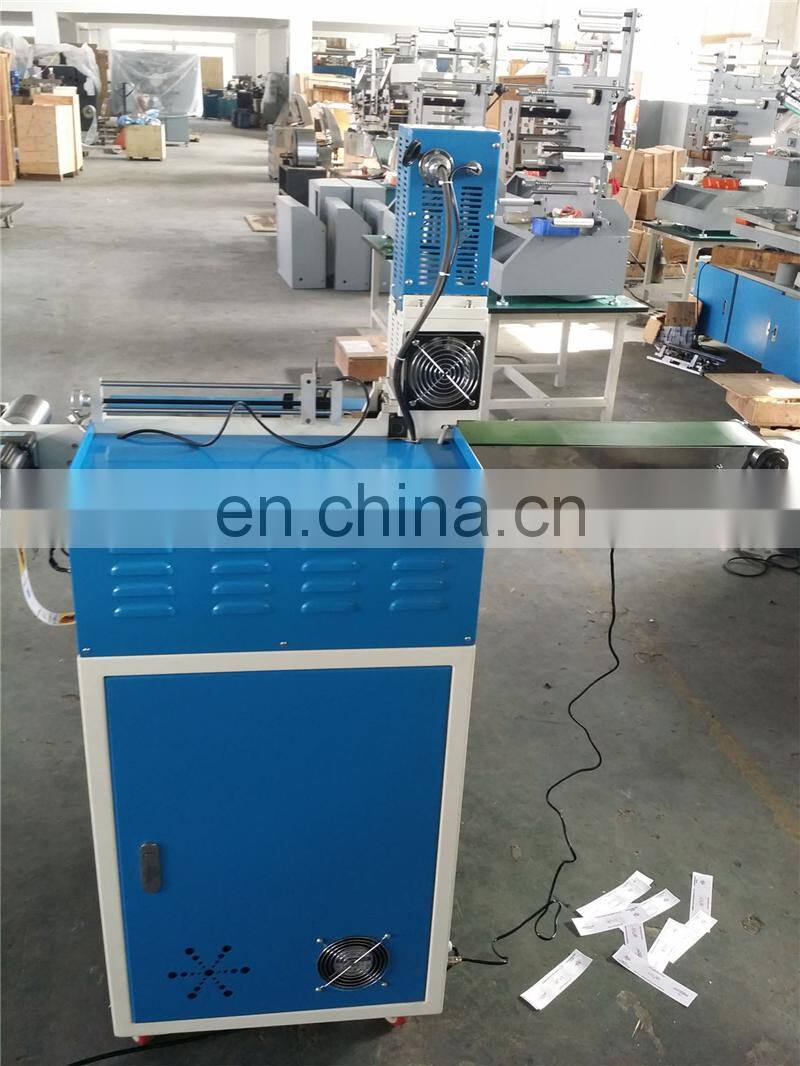 UGS2080S Belt Conveyor Stacker Computerized Ultrasonic Fabric Cloth Trademark Label Cutting Machine, Digital Satin Ribbon Cutter