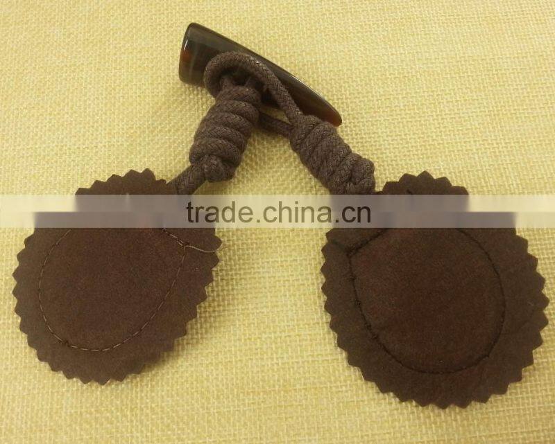 PU toggle button for coats - -T1536