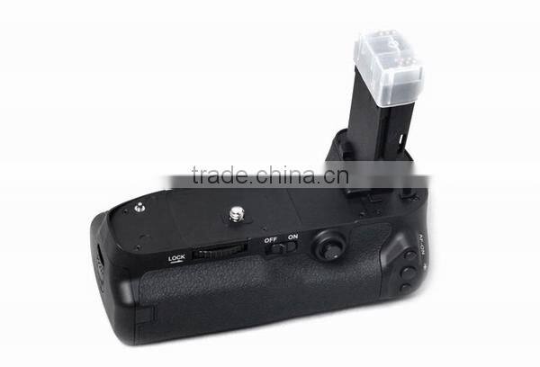 Commlite ComPak camera grip for Canon EOS 5D Mark III
