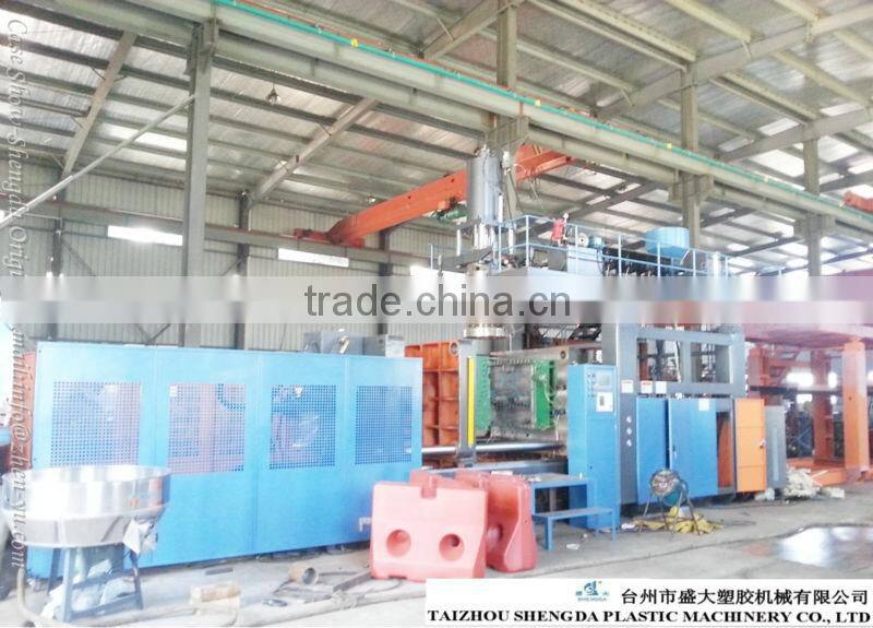 extrusion blow molding machine making 220L barrel