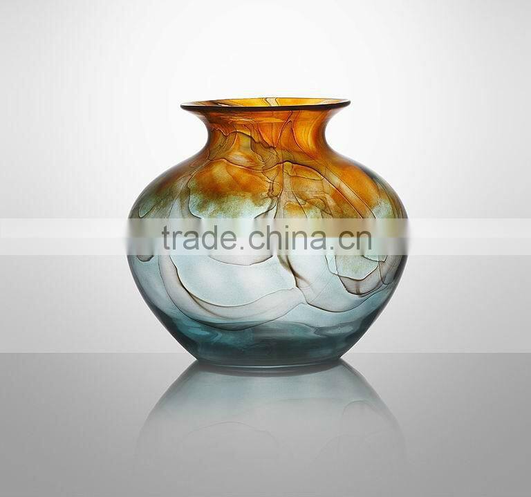 Modern Style Hand-made Glassware vase and plate