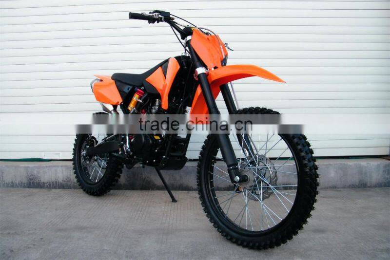Dirt bike Yingxiang 200cc engine