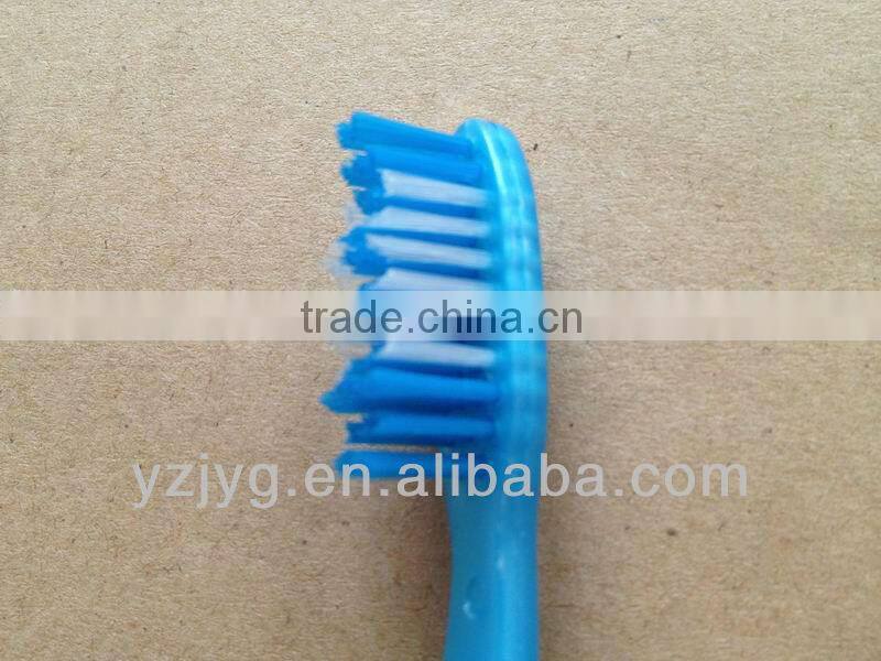 2013 new design toothbrush for travelling