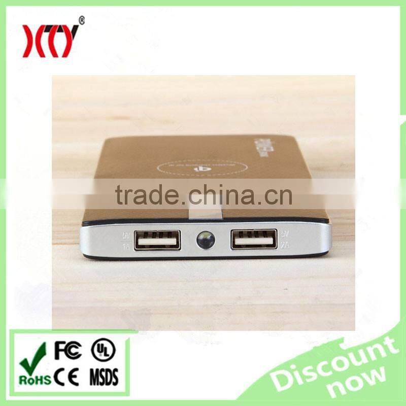 8000mAh QI wireless power bank and Lithium polymer battery charger with dual usb output