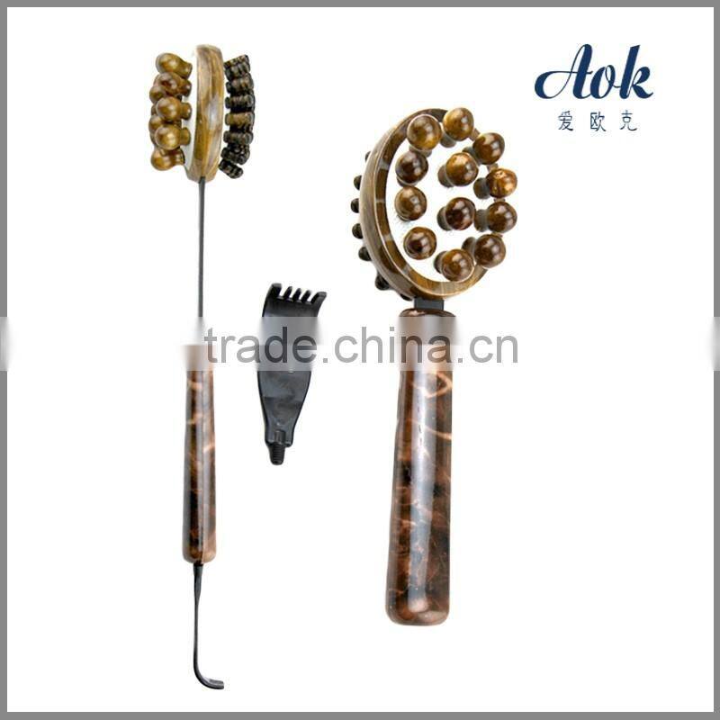 Scalable plastic massage hammer with claws