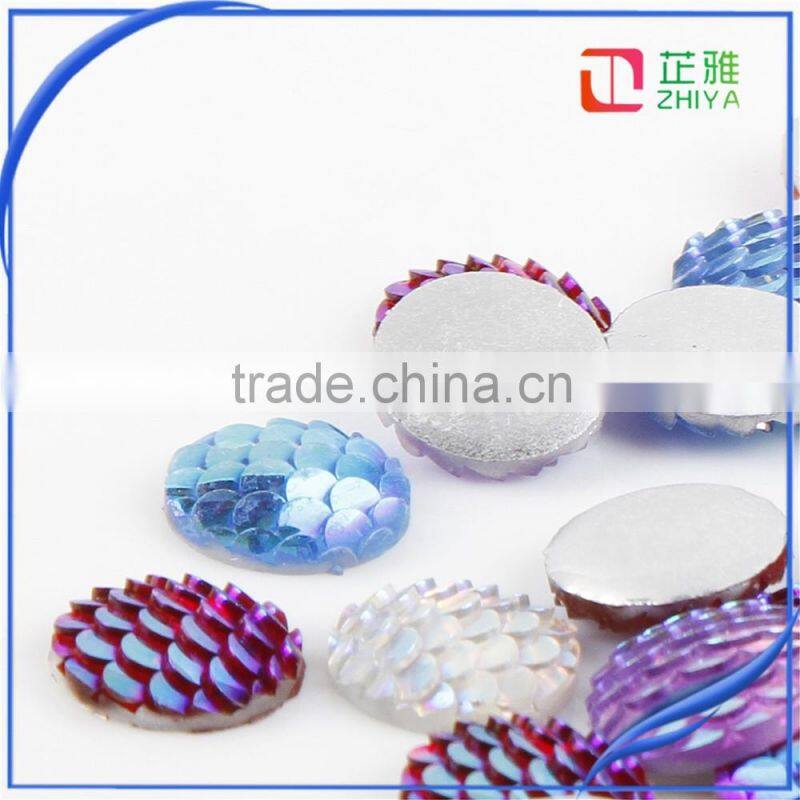 2016 Wholesale Round AB Color Fish Scale Carved Resin Dome Seals Cabochon
