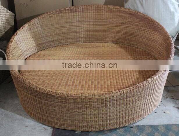Swimming pool rattan daybed with cushion and coffee table swiming pool furniture