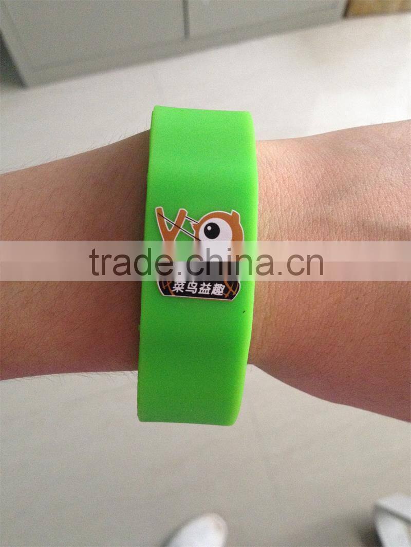 NFC Silicone wristband with customized logo for water park from china suppliers
