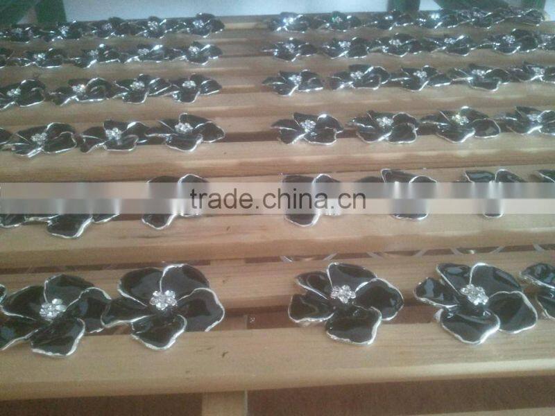 enamel coated metal alloy flower napkin ring