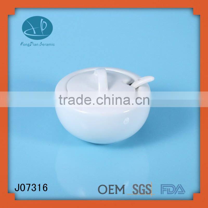 white ceramic storage jar with spoon.sealed jar wholesale