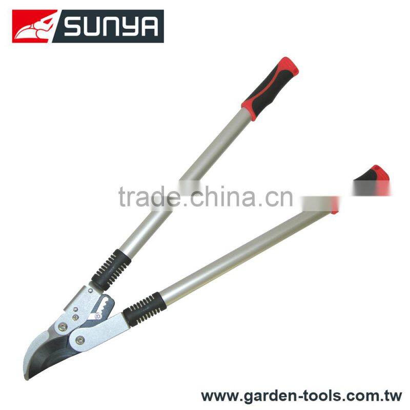 Garden bypass ratchet tree lopper