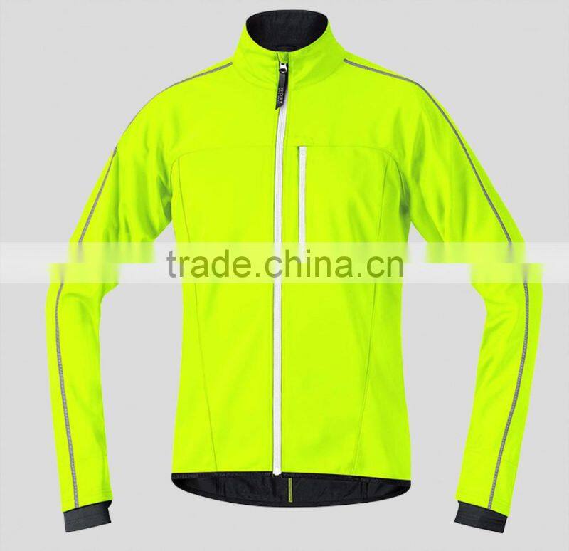 Cheap men's hiking running ourdoot coats softshell jacket for men