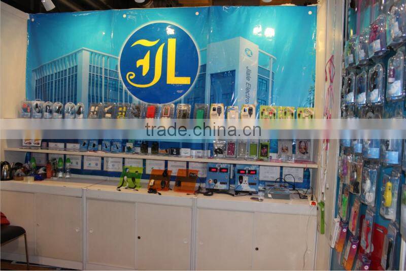 2014 new product USB travel charger with white shell 4 port blue USB connector