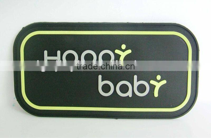 new arrival embossed silicone rubber label