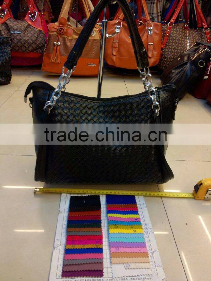women chain handbag