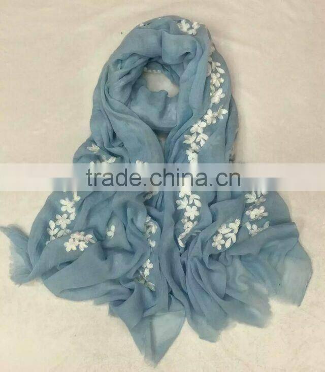Wholesale Fringe Tassel Flower Embroidery Design Cotton Fashion Ladies Winter Shawl